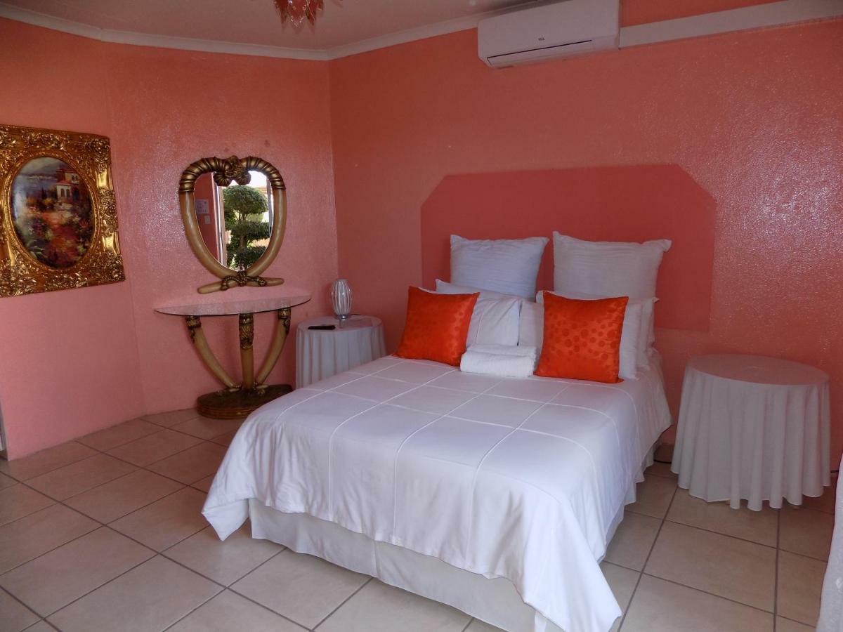 Joezebel Guesthouse Mogwase Dış mekan fotoğraf